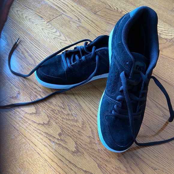 Running Shoes Men’s - Picture 1 of 4